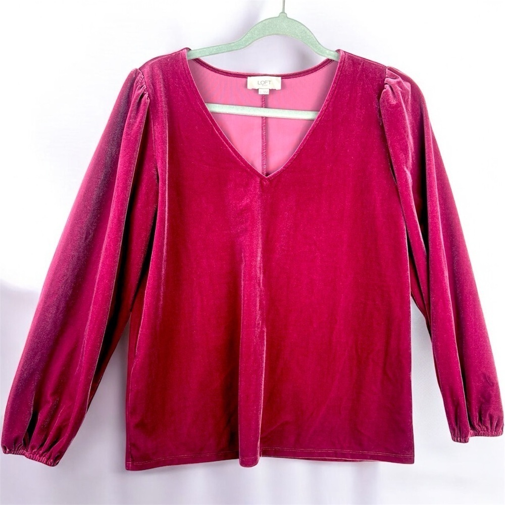 LOFT Women's Fuchsia Velvet Blouse NWOT Long Balloon Sleeves Barbiecore Small
